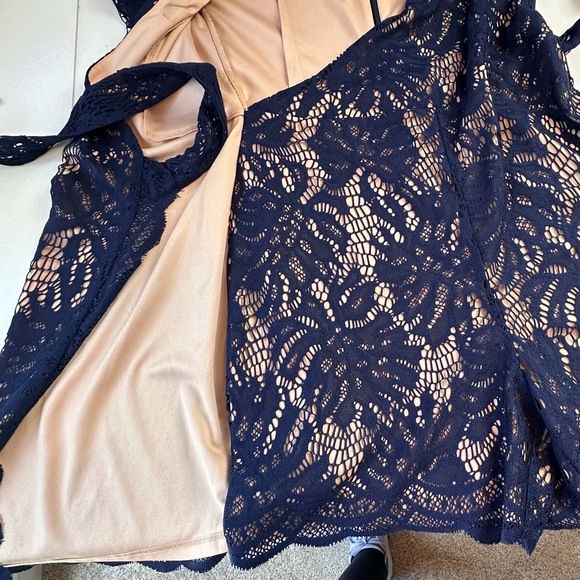 Lilly Pulitzer Navy Blue Lace Wrap Dress Size XS - Picture 6 of 13